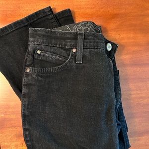 WRANGLER Q Baby 5/6 X 38 black EUC
